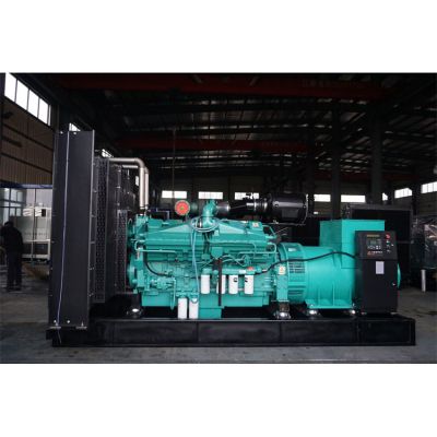 1000kw重慶康明斯柴油發(fā)電機(jī)組-重慶康明斯12缸柴油機(jī)KTA38-G9柴油發(fā)電機(jī)組,缸徑/行程：159/159mm,柴油發(fā)電機(jī)組水冷發(fā)動機(jī)功率1089KW,柴油發(fā)電機(jī)組配套馬拉松斯坦福發(fā)電機(jī)。廠價直銷歡迎選購：13773399855。