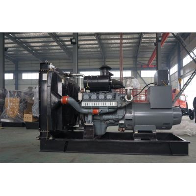 300kw威曼柴油發(fā)電機(jī)組-威曼8缸柴油機(jī)D15A2柴油發(fā)電機(jī)組,缸徑/行程：128/142mm,柴油發(fā)電機(jī)組水冷發(fā)動(dòng)機(jī)功率363KW,柴油發(fā)電機(jī)組配套馬拉松斯坦福發(fā)電機(jī)。廠價(jià)直銷歡迎選購(gòu)：13773399855。
