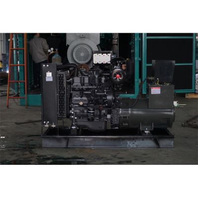 工廠直銷75KW柴油發(fā)電機，品牌有廣西玉柴、東方紅、斗山大宇、進口沃爾沃等柴油發(fā)電機組。廠價直銷歡迎選購：13773399855。