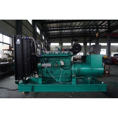 400kw凱普柴油發(fā)電機(jī)組-凱普6缸柴油機(jī)KP441柴油發(fā)電機(jī)組,缸徑/行程：135/168mm,柴油發(fā)電機(jī)組水冷發(fā)動(dòng)機(jī)功率441KW,柴油發(fā)電機(jī)組配套馬拉松斯坦福發(fā)電機(jī)。廠價(jià)直銷歡迎選購(gòu)：13773399855。