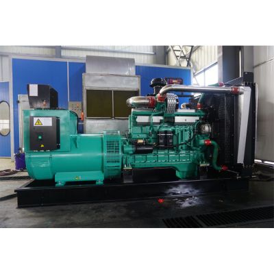 350kw乾能柴油發(fā)電機組-乾能6缸柴油機QN15G500D2柴油發(fā)電機組,缸徑/行程：135/165mm,柴油發(fā)電機組水冷發(fā)動機功率373KW,柴油發(fā)電機組配套馬拉松斯坦福發(fā)電機。廠價直銷歡迎選購：13773399855。