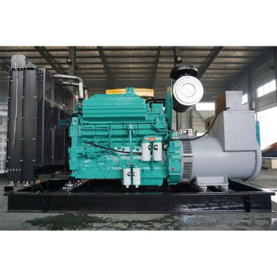 500kw重慶康明斯柴油發(fā)電機(jī)組-重慶康明斯6缸柴油機(jī)KTA19-G8柴油發(fā)電機(jī)組,缸徑/行程：159/159mm,柴油發(fā)電機(jī)組水冷發(fā)動(dòng)機(jī)功率575KW,柴油發(fā)電機(jī)組配套馬拉松斯坦福發(fā)電機(jī)。廠價(jià)直銷歡迎選購(gòu)：13773399855。
