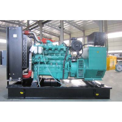 120kw玉柴柴油發(fā)電機(jī)組-玉柴6缸柴油機(jī)YC6B205L-D20柴油發(fā)電機(jī)組,缸徑/行程：108/125mm,柴油發(fā)電機(jī)組水冷發(fā)動(dòng)機(jī)功率152KW,柴油發(fā)電機(jī)組配套馬拉松斯坦福發(fā)電機(jī)。廠價(jià)直銷歡迎選購(gòu)：13773399855。