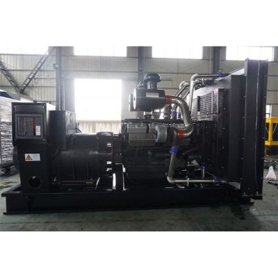 900kw卡得城仕柴油發(fā)電機(jī)組-卡得城仕12缸柴油機(jī)KD28H960柴油發(fā)電機(jī)組,缸徑/行程：138/165mm,柴油發(fā)電機(jī)組水冷發(fā)動(dòng)機(jī)功率960KW,柴油發(fā)電機(jī)組配套馬拉松斯坦福發(fā)電機(jī)。廠價(jià)直銷歡迎選購(gòu)：13773399855。