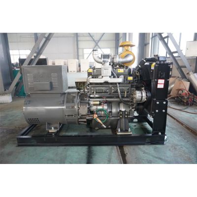 50kw濰柴裕興柴油發(fā)電機(jī)組-濰柴裕興4缸柴油機(jī)R4105ZD柴油發(fā)電機(jī)組,缸徑/行程：105/125mm,柴油發(fā)電機(jī)組水冷發(fā)動(dòng)機(jī)功率62KW,柴油發(fā)電機(jī)組配套馬拉松斯坦福發(fā)電機(jī)。廠價(jià)直銷歡迎選購：13773399855。