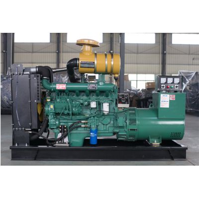 120kw濰柴裕興柴油發(fā)電機(jī)組-濰柴裕興6缸柴油機(jī)R6105IZLD柴油發(fā)電機(jī)組,缸徑/行程：105/130mm,柴油發(fā)電機(jī)組水冷發(fā)動(dòng)機(jī)功率132KW,柴油發(fā)電機(jī)組配套馬拉松斯坦福發(fā)電機(jī)。廠價(jià)直銷歡迎選購：13773399855。