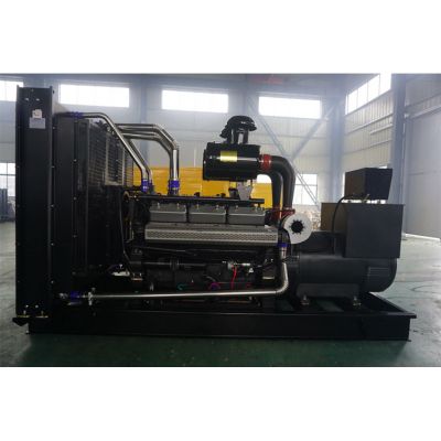 400kw康沃柴油發(fā)電機(jī)組-康沃12缸柴油機(jī)KW25G610D2柴油發(fā)電機(jī)組,缸徑/行程：135/150mm,柴油發(fā)電機(jī)組水冷發(fā)動機(jī)功率445KW,柴油發(fā)電機(jī)組配套馬拉松斯坦福發(fā)電機(jī)。廠價直銷歡迎選購：13773399855。