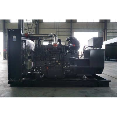 200kw上柴動力柴油發(fā)電機組-上柴股份6缸柴油機6DTAA8.9-G31柴油發(fā)電機組,缸徑/行程：114/144mm,柴油發(fā)電機組水冷發(fā)動機功率204KW,柴油發(fā)電機組配套馬拉松斯坦福發(fā)電機。廠價直銷歡迎選購：13773399855。