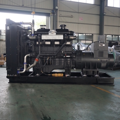 900kw上柴動力柴油發(fā)電機組-上柴股份6缸柴油機6WTAA35-G31柴油發(fā)電機組,缸徑/行程：186/215mm,柴油發(fā)電機組水冷發(fā)動機功率970KW,柴油發(fā)電機組配套馬拉松斯坦福發(fā)電機。廠價直銷歡迎選購：13773399855。